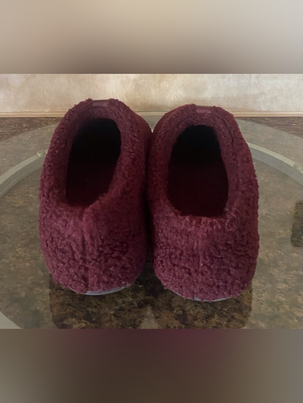 Bombas Burgundy Sherpa Slip-On Clog Style Slipper - Picture 4 of 8